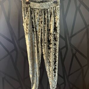 Velvet Jogger Pants with pockets